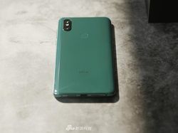 Penampakan Xiaomi Mi Mix 3 yang Menggoda
