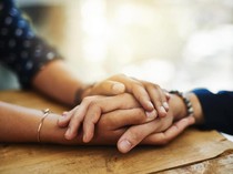 Apa Itu Empati? Ini Perbedaannya dengan Simpati