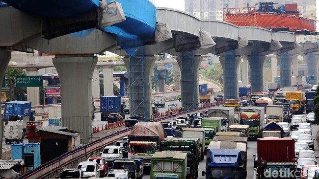 Banyak Keluhan Bikin Macet, Proyek di Tol Japek Digarap Bergantian