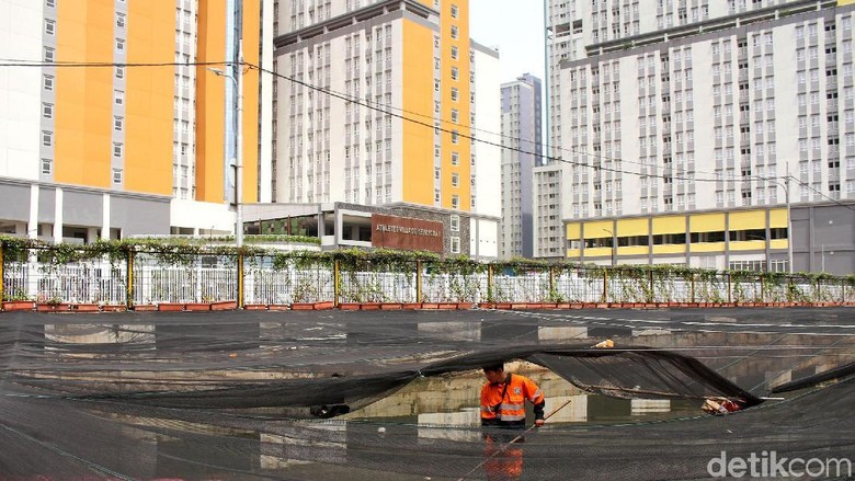 Waring Dicopot, Kali Item akan Diturap Beton Waring Dicopot, Kali Item akan Diturap Beton
