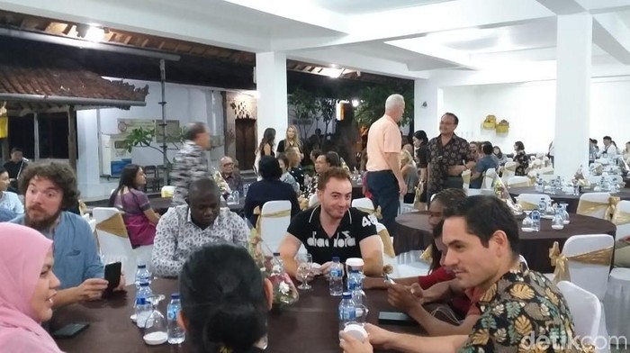 Promosikan Indonesia, Kemlu Gelar Indonesianist Forum