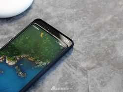 Penampakan Xiaomi Mi Mix 3 yang Menggoda