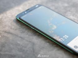 Penampakan Xiaomi Mi Mix 3 yang Menggoda