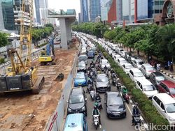 Suasana Demo Driver di Depan Kantor Grab