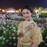 Nusara Suknamai merupakan kontestan Miss Thailand Universe 2005. Ia berhasil menyabet gelar runner-up II dan Miss Photogenic di ajang yang berlangsung di Bangkok, Thailand itu. (Foto: Instagram/zara_nusara)