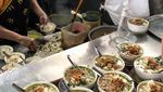 Mendung Dingin Paling Pas Sarapan Soto Kudus yang Gurih Hangat