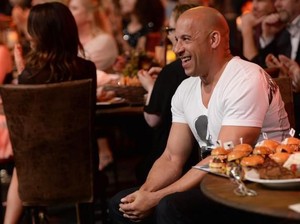 Vin Diesel Bisa Senyum Lebar, Gugatan Pelecehan Seksual Dicoret Hakim!