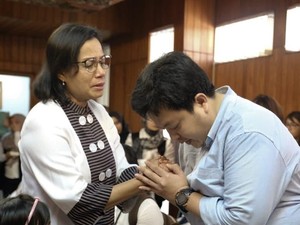 Berkabung, Sri Mulyani Pakai Baju Putih Hitam Selama Seminggu