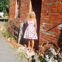 Saat sarapan, Anne mengonsumsi mangga atau setengah melon. Ia juga mengonsumsi empat pisang di pagi hari sebagai camilannya. Untuk makan siang, Anne mengonsumsi alpukat, dan makan dua mangga untuk makan malam. Kebiasaannya makan buah ini juga ia ajarkan pada kedua anak-anaknya. Foto: Istimewa