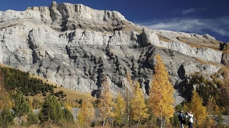 Si Gunung Iblis yang Cantik Bagai Lukisan