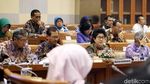 Menkes Nila Moeloek Bahas Jaminan Kesehatan Nasional Bersama DPR