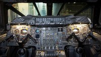 Pilot Concorde juga kekurangan ruang. Lihat saja ruangan kokpitnya ini (Suzanne Plunkett/CNN)