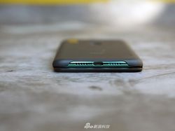 Penampakan Xiaomi Mi Mix 3 yang Menggoda