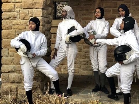 Potret Kelompok Hijabers Cilik Pakai Kostum Anggar Viral di Medsos