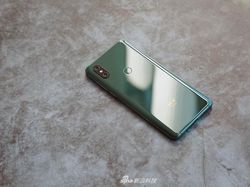 Penampakan Xiaomi Mi Mix 3 yang Menggoda