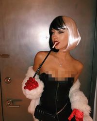 Pesta Halloween, Begini Gaya Para Putri Yunani Pakai Kostum Seksi