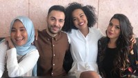 Fatin berada di Mesir untuk acara World Youth Forum dengan penyanyi dari luar negeri seperti Kostas Ageris (Yunani), Eden Myrrh (Afrika Selatan dan Carolina Russi (Italia). Dok. Fatin