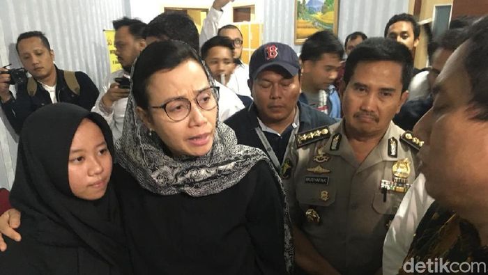 Menkeu Sri Mulyani di RS Polri/Foto: Indra Komara/detikcom Menkeu Sri Mulyani di RS Polri/Foto: Indra Komara/detikcom