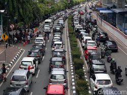 Kantor Grab Kembali Didemo Driver Ojek dan Taksi Online