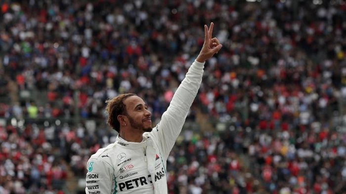 Lewis Hamilton kembali menjajal motor Superbike. (Foto: Henry Romero/Reuters) Lewis Hamilton kembali menjajal motor Superbike. (Foto: Henry Romero/Reuters)