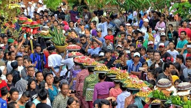 Perang Topat di Lombok