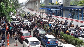 Tuntutan masih sama seperti sebelumnya, untuk roda dua tarifnya Rp 3.000/km, perjanjian kemitraan yang adil, dan hilangkan suspensi atau putus mitra sepihak tanpa ada alasan yang jelas, ungkap Anggota Presidium Garda Igun Wicaksono. (Foto: detikINET/Virgina Maulita Putri)