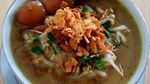 Mendung Dingin Paling Pas Sarapan Soto Kudus yang Gurih Hangat