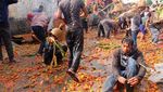 Keseruan Rempug Tarung Adu Tomat di Bandung Mirip Festival La Tomatina Spanyol