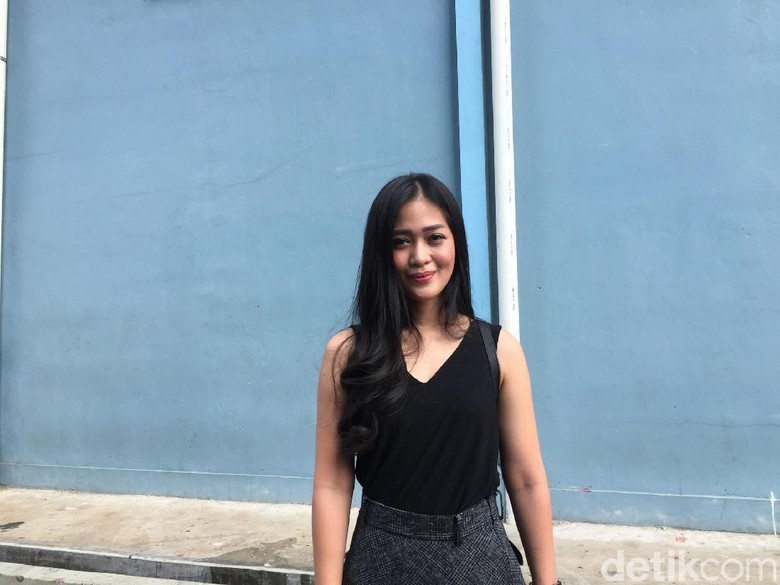 Pamer Pacar Adik, Gracia Indri Malah Kena Sasaran Pamer Pacar Adik, Gracia Indri Malah Kena Sasaran