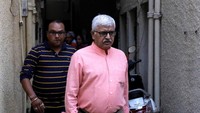 Ayah Bhavye Suneja, Gulshan Suneja, bersiap-siap terbang ke Jakarta dari New Delhi (Foto: Dok. REUTERS/Anushree Fadnavis)