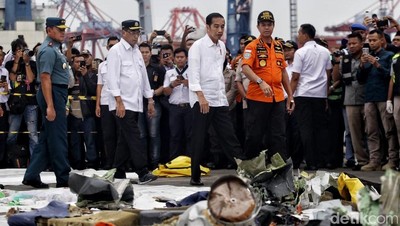 Jokowi Cek Hasil Evakuasi Lion Air JT 610