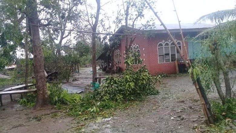 23 Orang Tertimbun Longsor yang Dipicu Topan Yutu di Filipina 23 Orang Tertimbun Longsor yang Dipicu Topan Yutu di Filipina