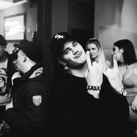 Secara kebetulan Brad Sousa ternyata berasal dari Kanada, negara kelahiran Justin Bieber. Brad punya wajah dan perawakan sangat mirip pelantun lagu Baby itu sampai-sampai fans berat Justin Bieber pun tertipu. Dia sendiri berasal dari Cambridge, Ontario, yang jaraknya tidak jauh dari kampung halaman Bieber di Stratford. Foto: Instagram/@bradsousaa