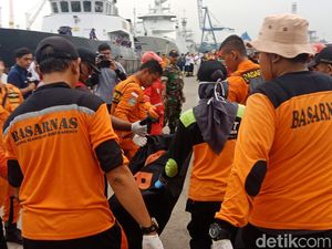 8 Kantong Jenazah Korban Lion JT 610 Kembali Dikirim ke RS Polri