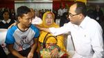 Menhub Sambangi Keluarga Korban Lion Air di RS Polri