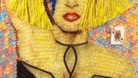 Tak ketinggalan potret Lady Gaga juga dibuat permen warna hitam, kuning, dan cream yang mendominasi. Terlihat simpel, tetapi proses pembuatannya menghabiskan waktu berjam-jam. Foto: Istimewa