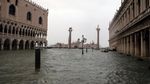 Foto: Banjir Terburuk di Venesia dalam 10 Tahun Terakhir
