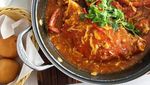 Huaah! Tercapit Pedasnya 10 Chilli Crab Berlumur Saus Cabe Ini