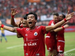 Novri turut menyumbangkan satu gol untuk Persija. (Foto: Agung Pambudhy/detikcom)