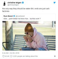 Foto Justin Bieber Makan Burrito dengan Cara Salah Ternyata Cuma 'Prank'