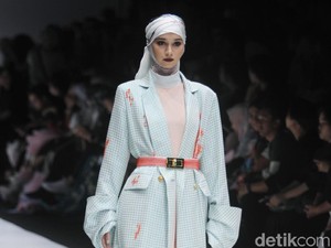 Foto: Warna-warni Jakarta dalam Koleksi Busana Terbaru Norma Hauri