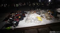 Para korban berserta temuan barang rencananya akan dibawa ke JICT terlebih dahulu.