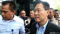 CEO Lippo Group James Riady memenuhi panggilan penyidik KPK. James bakal menjalani pemeriksaan sebagai saksi untuk 9 orang tersangka kasus suap meikarta, Jakarta, Selasa (30/10/2018).