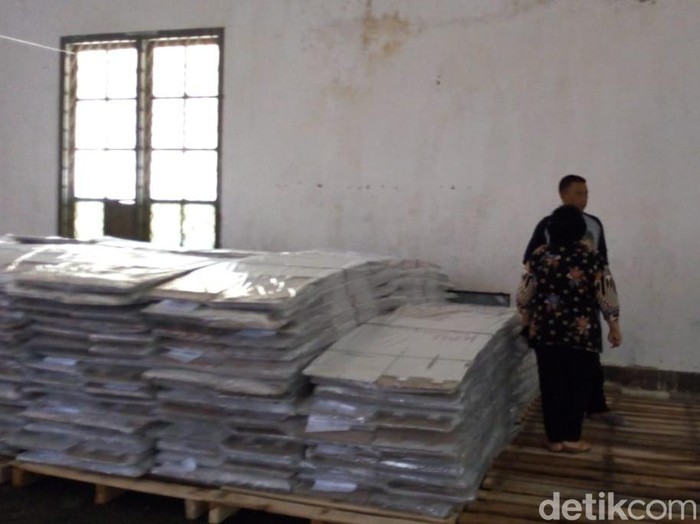 KPU Ponorogo Terima 7.800 Kotak Suara Baru
