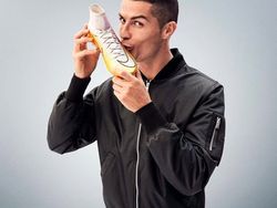 Gaya Selangit Ronaldo, Instagrammer Terpopuler Sejagat