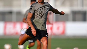Di Instagram, Ronaldo kerap memajang fotonya sedang berlatih. Foto: Instagram