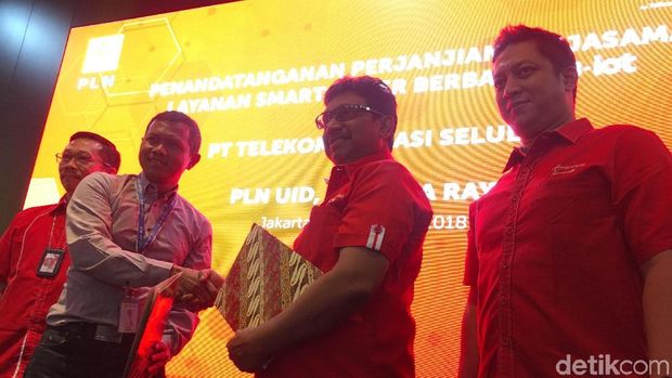 Telkomsel-PLN Implementasikan NB-IoT di Smart Meter Listrik
