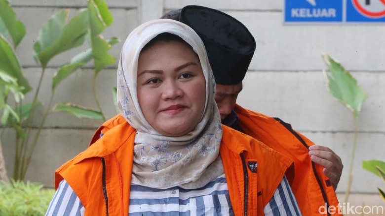 Kasus Meikarta, Berkas Bupati Bekasi Dilimpahkan ke PN Bandung Kasus Meikarta, Berkas Bupati Bekasi Dilimpahkan ke PN Bandung