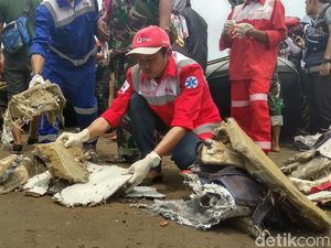 Sepatu Anak, Kursi dan Jari Ditemukan di Pantai Tj Pakis