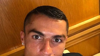 Atau foto selfie. Foto: Instagram